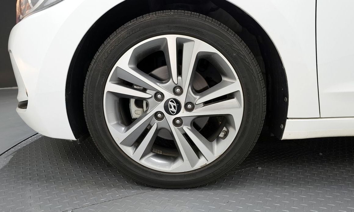 Hyundai AVANTE 2018