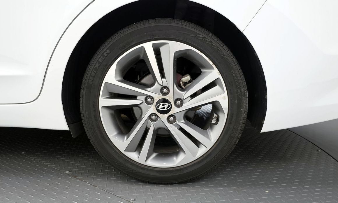Hyundai AVANTE 2018