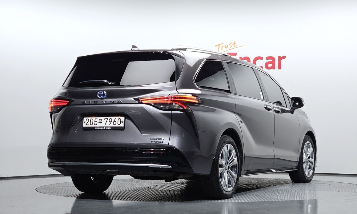 Toyota Sienna 2023
