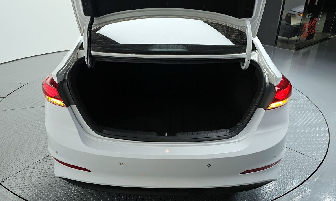 Hyundai AVANTE 2018