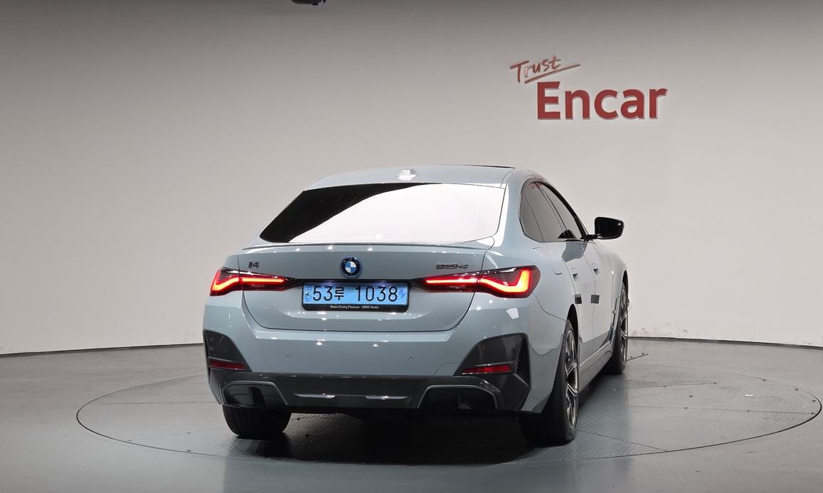 BMW i4 2024