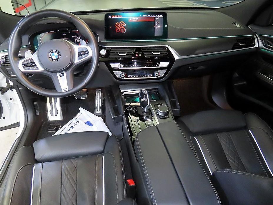 BMW Gran Turismo 2023