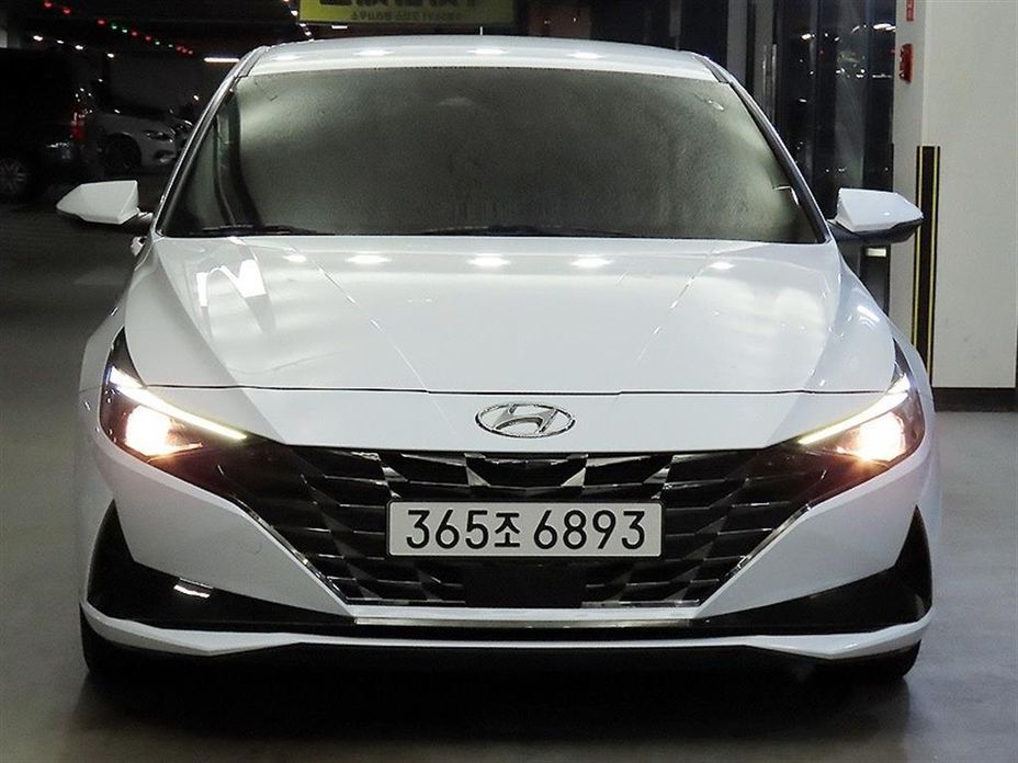 Hyundai AVANTE 2021