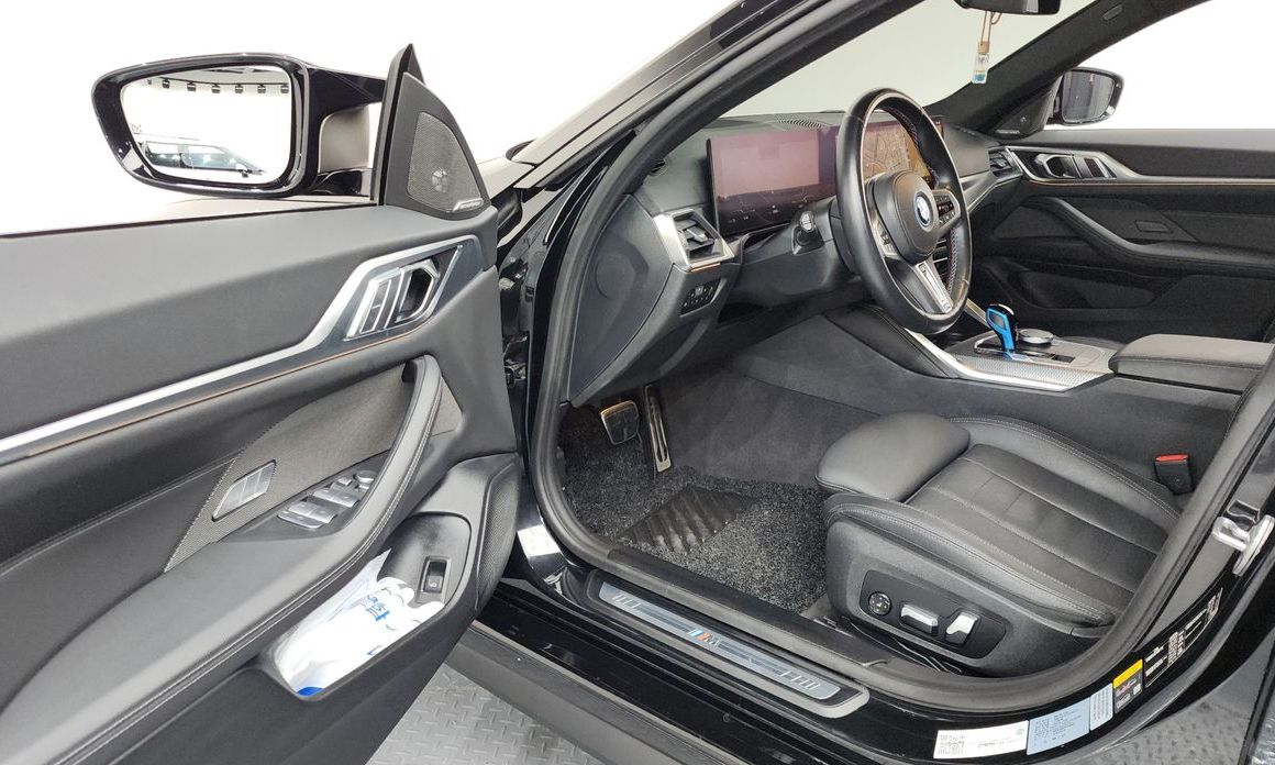 BMW i4 2023