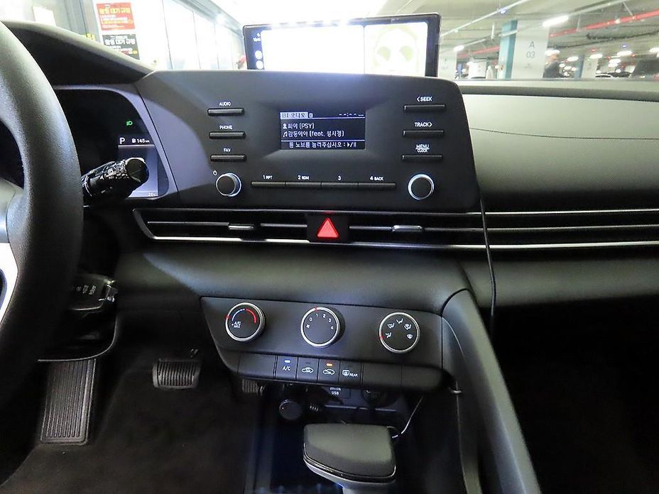Hyundai AVANTE 2021