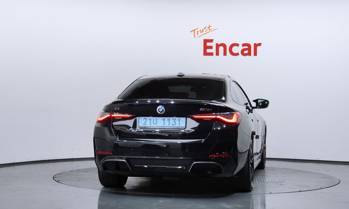 BMW i4 2023