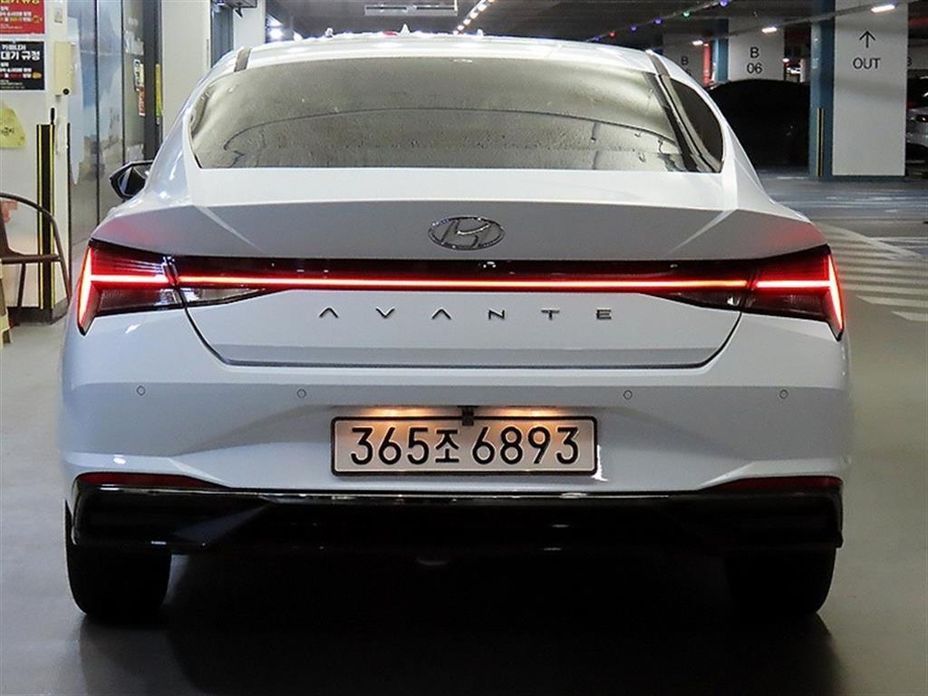 Hyundai AVANTE 2021