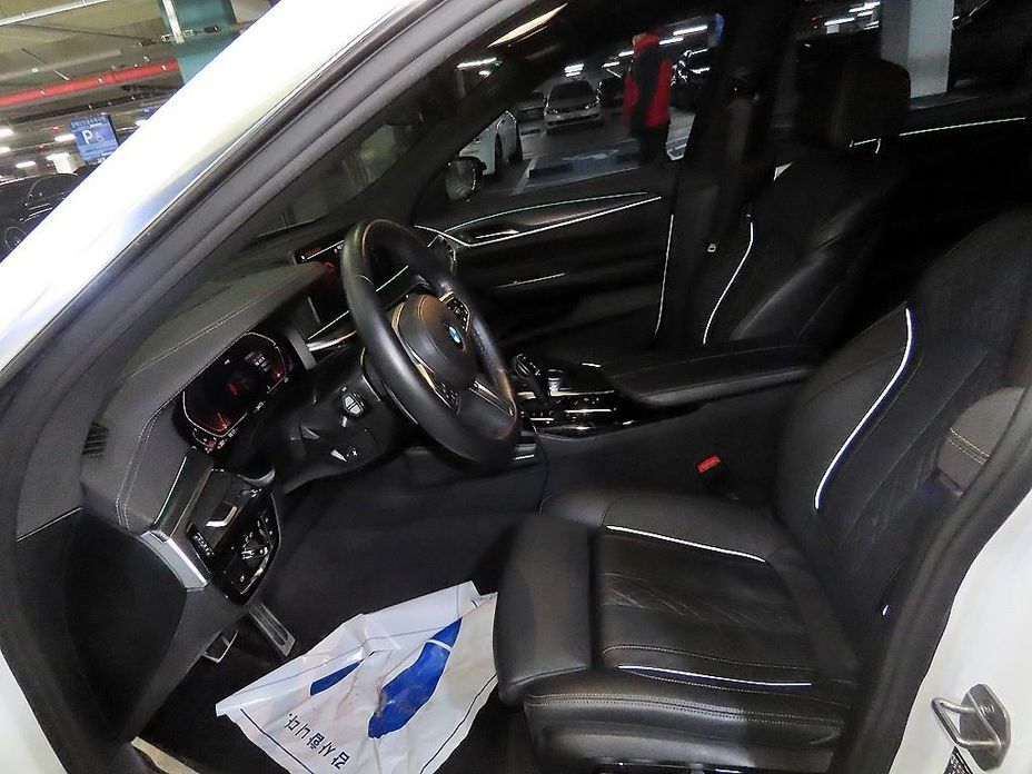 BMW Gran Turismo 2023