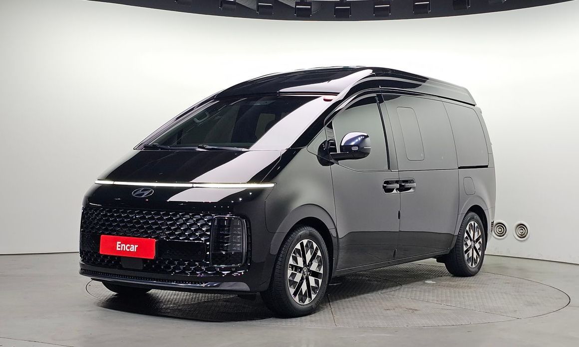 Hyundai Staria 2025