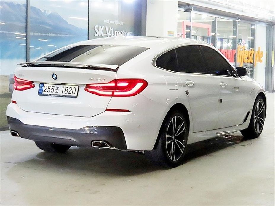 BMW Gran Turismo 2023