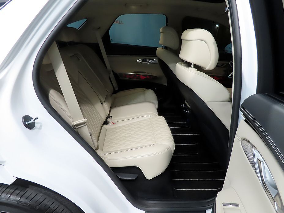 Genesis GV70 2024