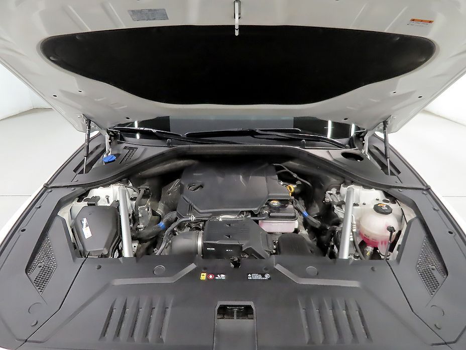 Genesis GV70 2024