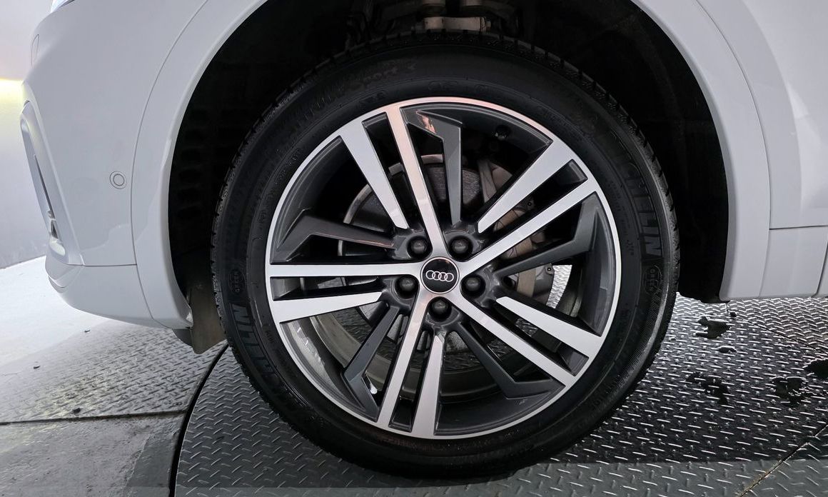 Audi Q5 2023