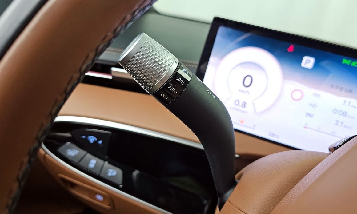 Genesis GV70 2025