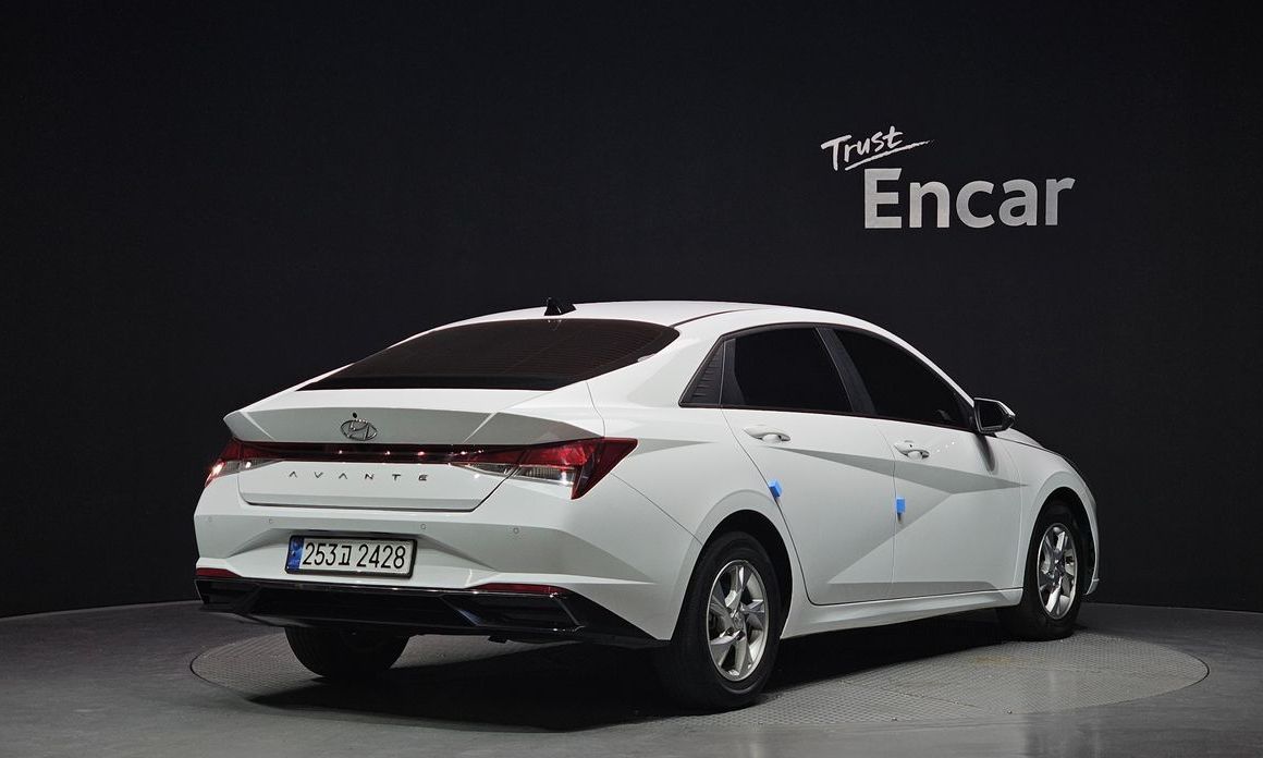 Hyundai AVANTE 2022