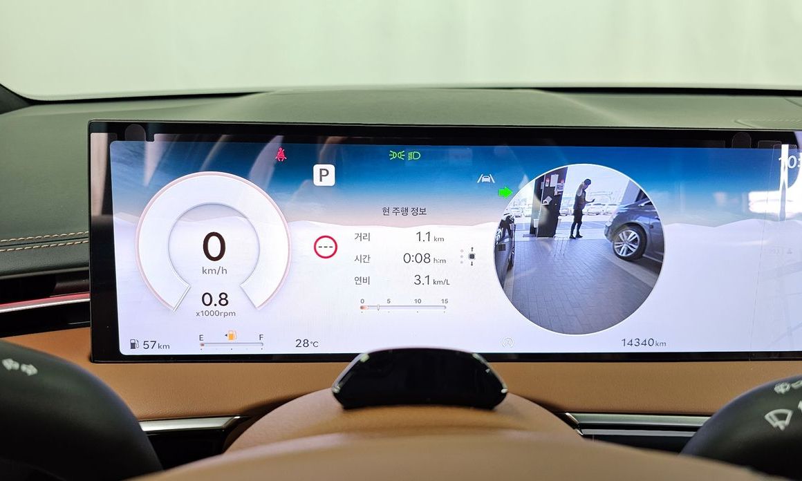 Genesis GV70 2025