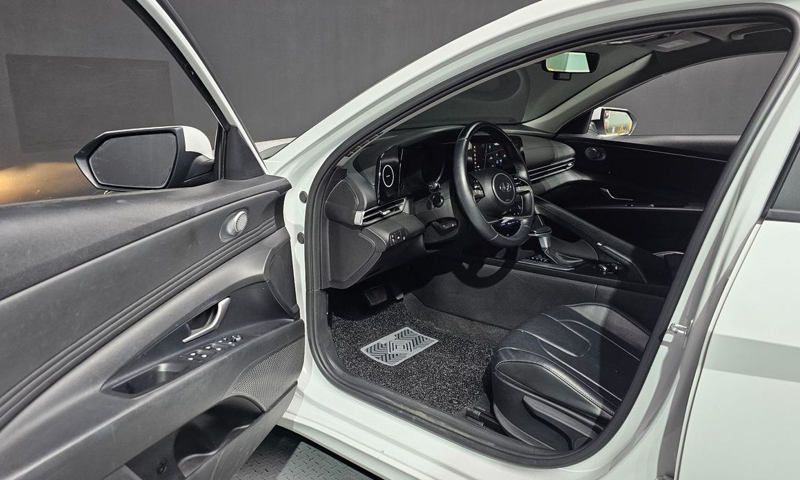 Hyundai AVANTE 2022