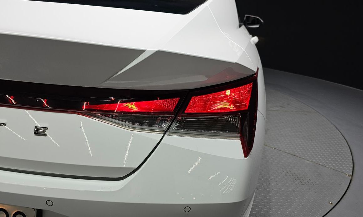 Hyundai AVANTE 2022