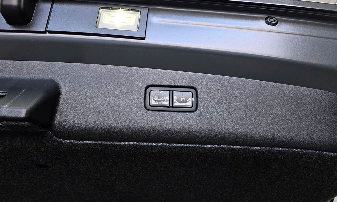Genesis GV70 2025