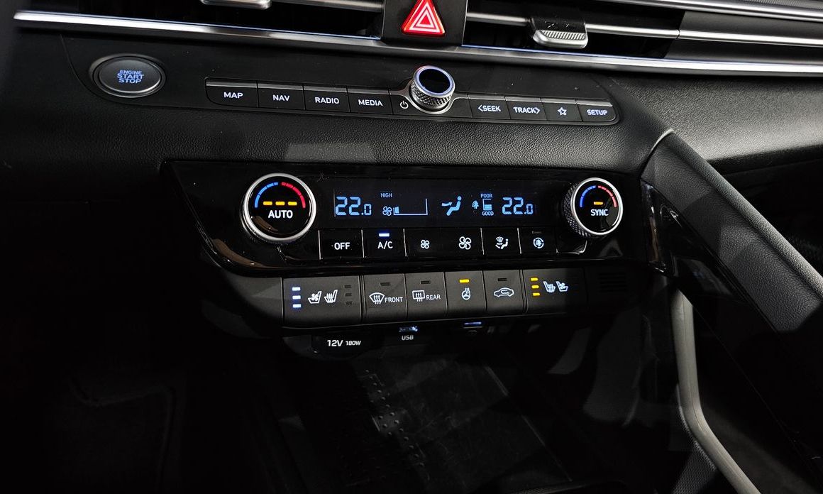 Hyundai AVANTE 2021