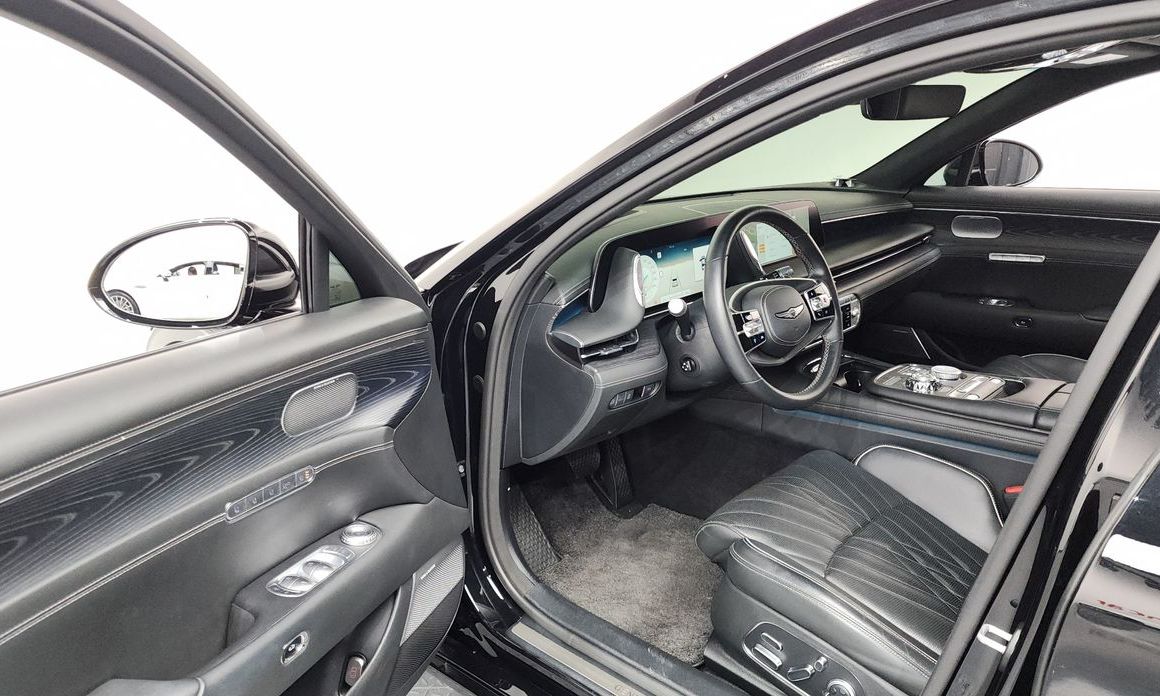 Genesis G90 2023