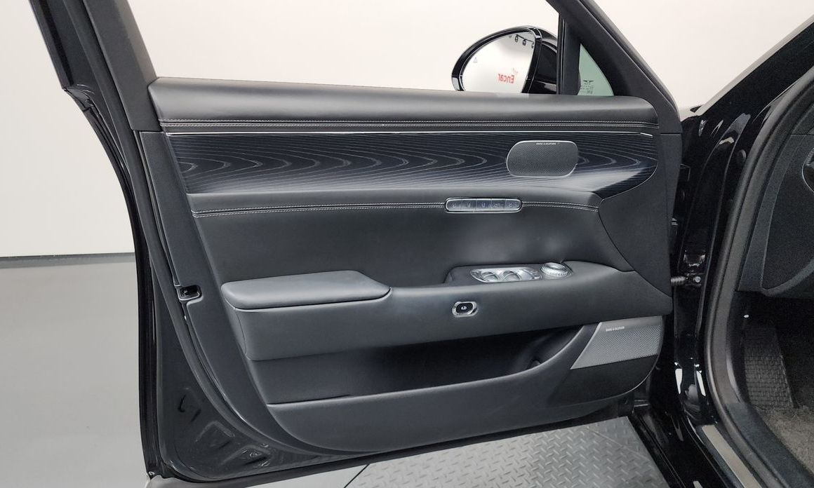 Genesis G90 2023