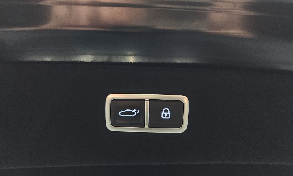 Genesis G90 2023