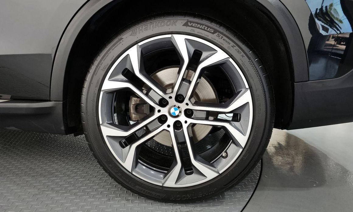 BMW X5 2023