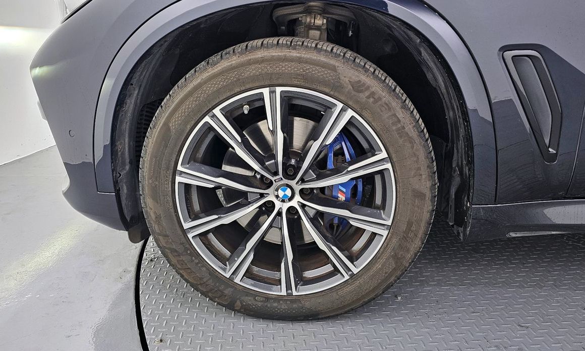 BMW X5 2021