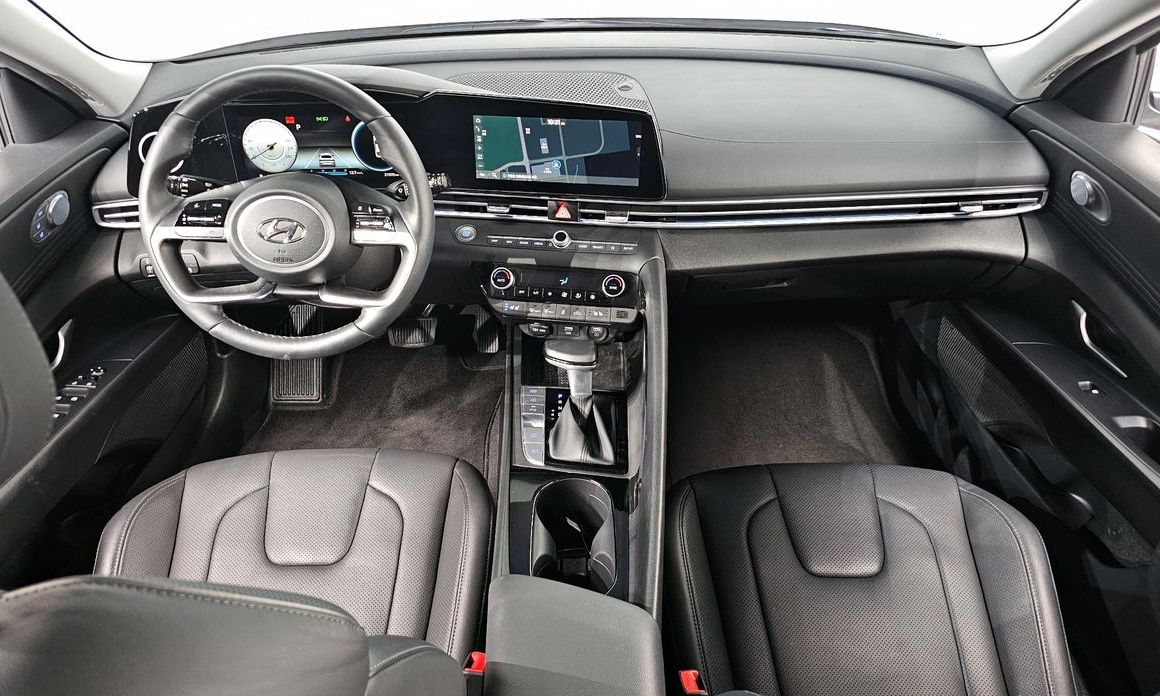 Hyundai AVANTE 2021