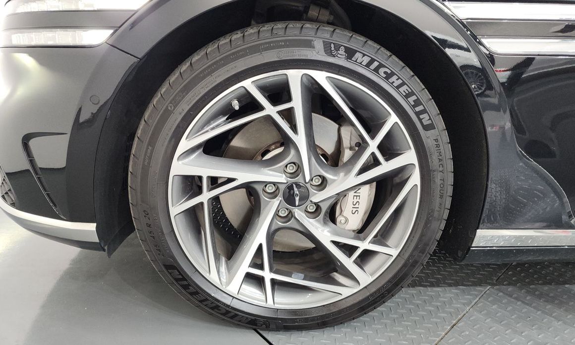 Genesis G90 2023