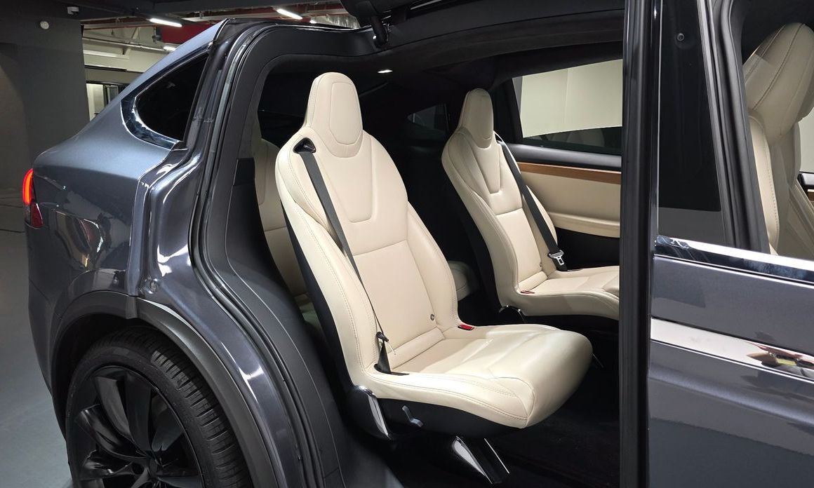Tesla Model X 2020
