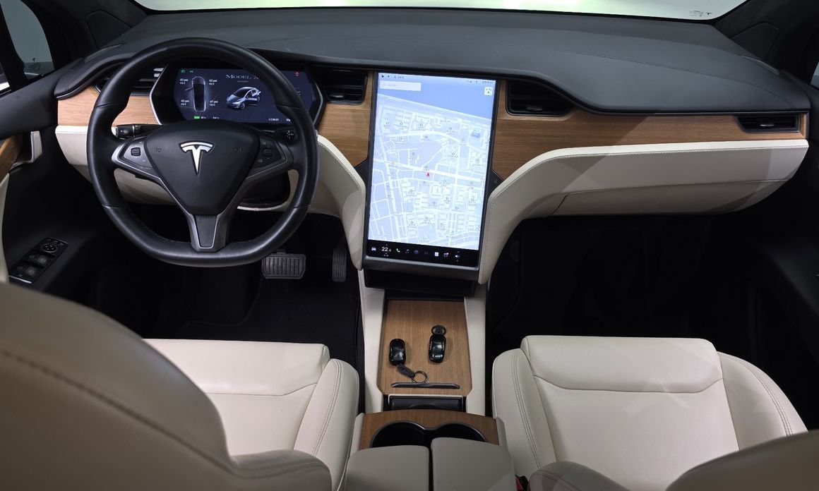 Tesla Model X 2020