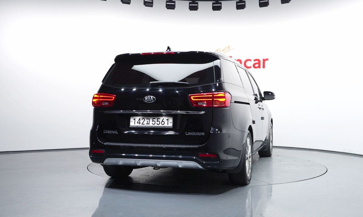 Kia Canival 2019