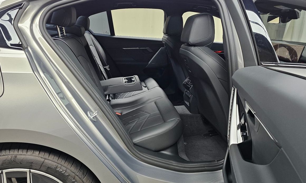 BMW 5-Series 2026