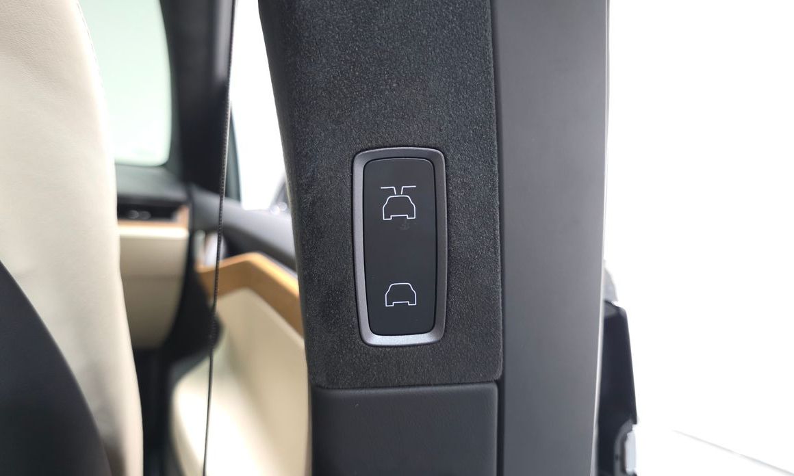 Tesla Model X 2020