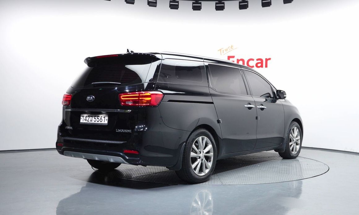 Kia Canival 2019