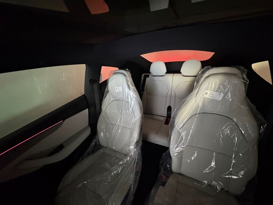 Tesla Model Y 2026