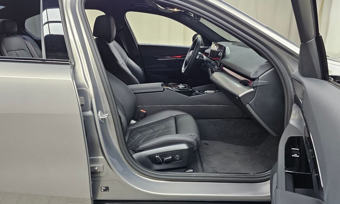 BMW 5-Series 2026