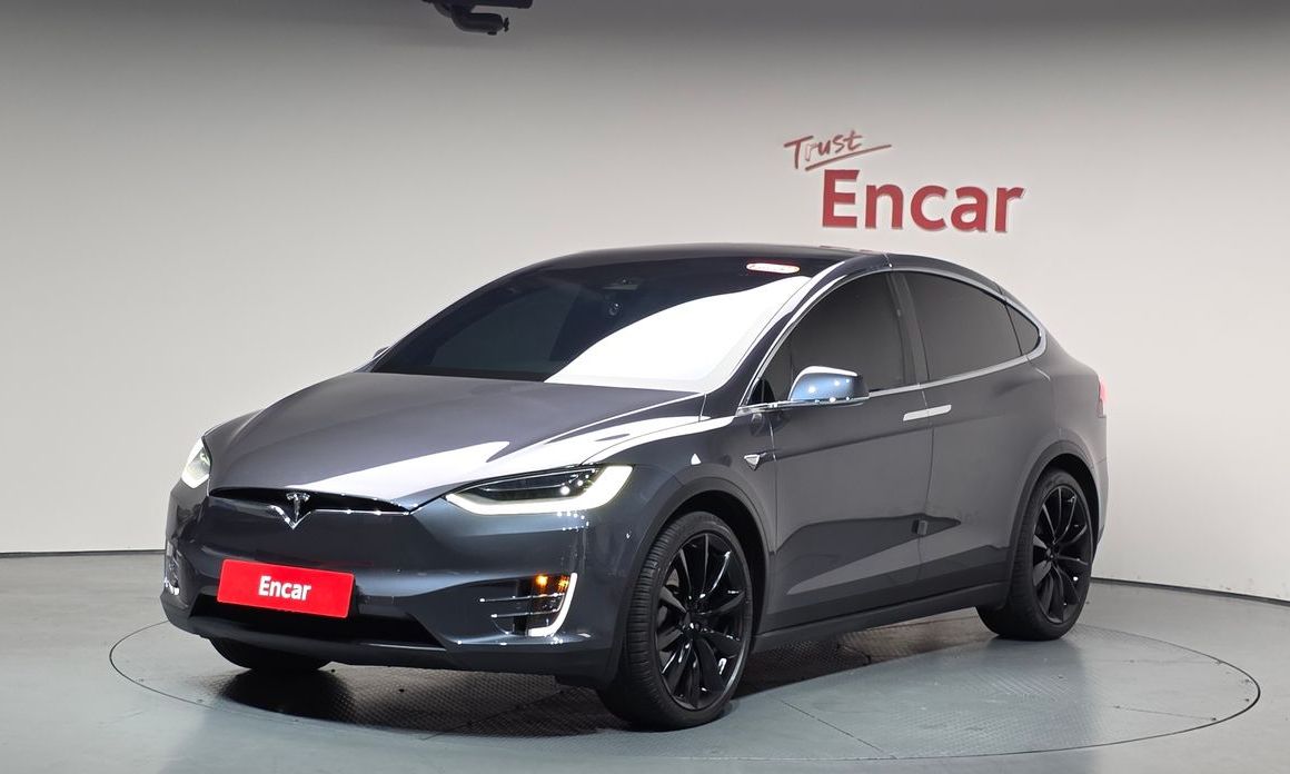 Tesla Model X 2020