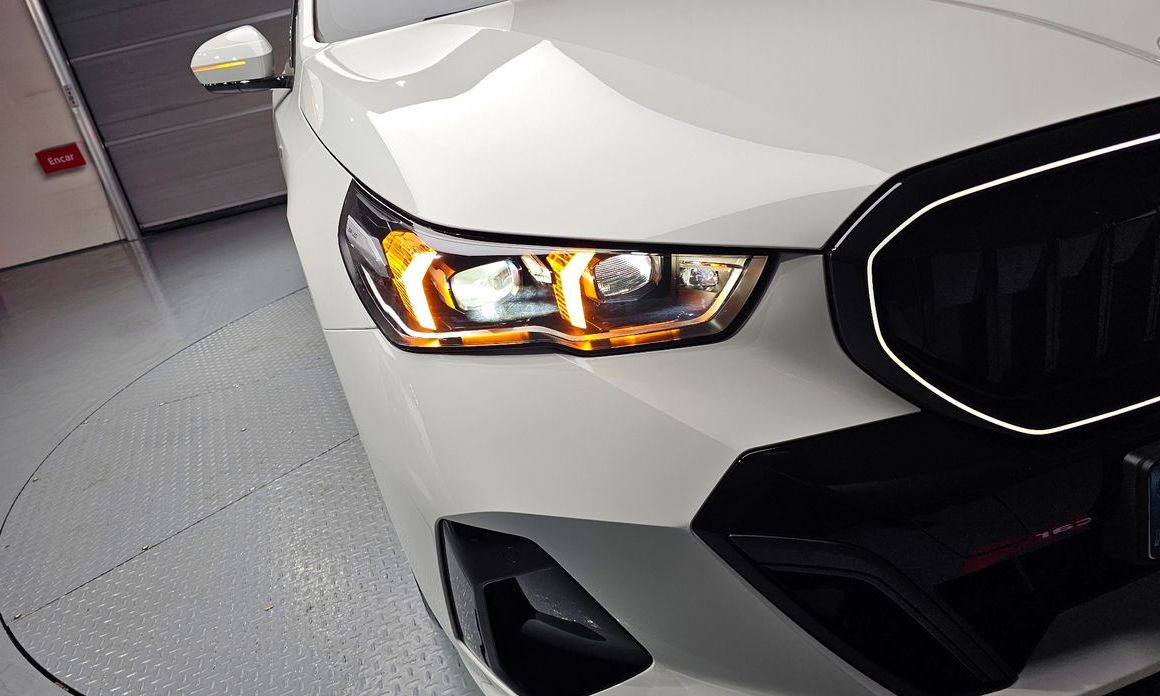 BMW 5-Series 2025