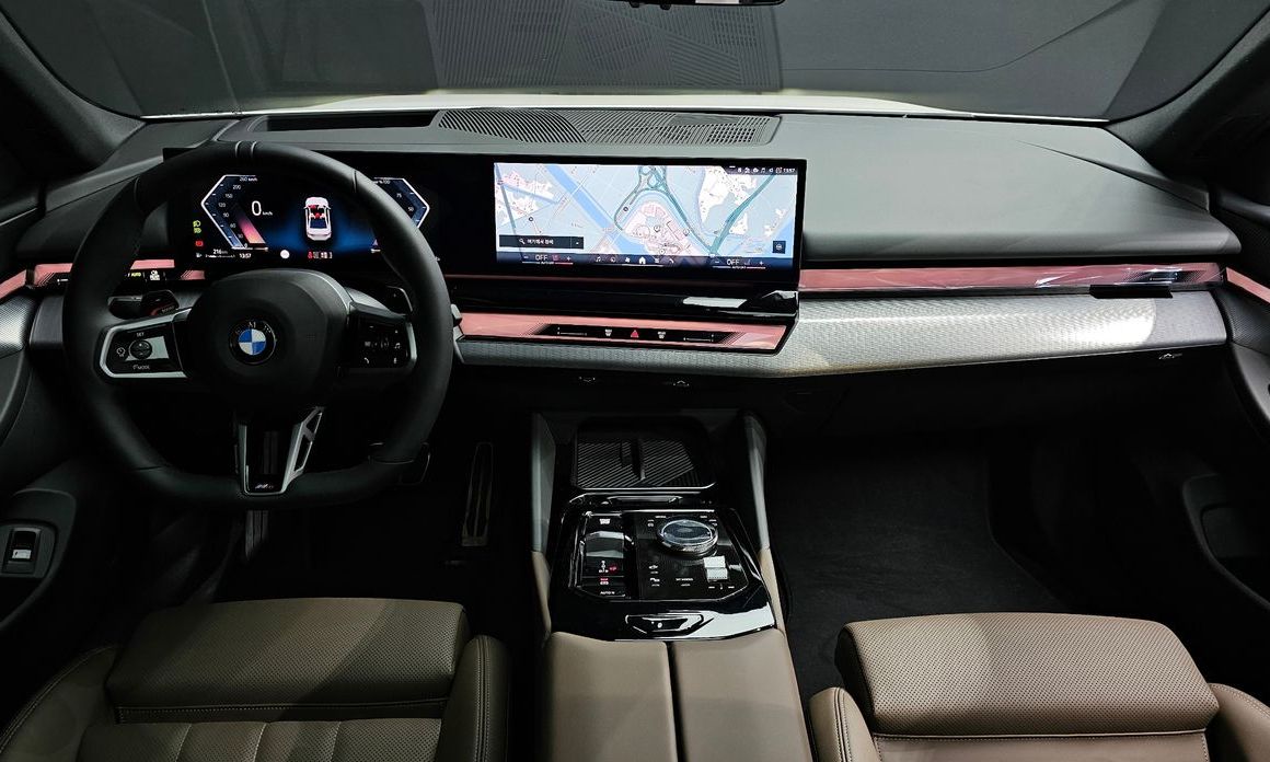 BMW 5-Series 2025