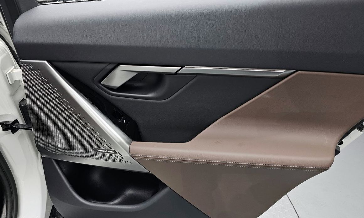 BMW 5-Series 2025