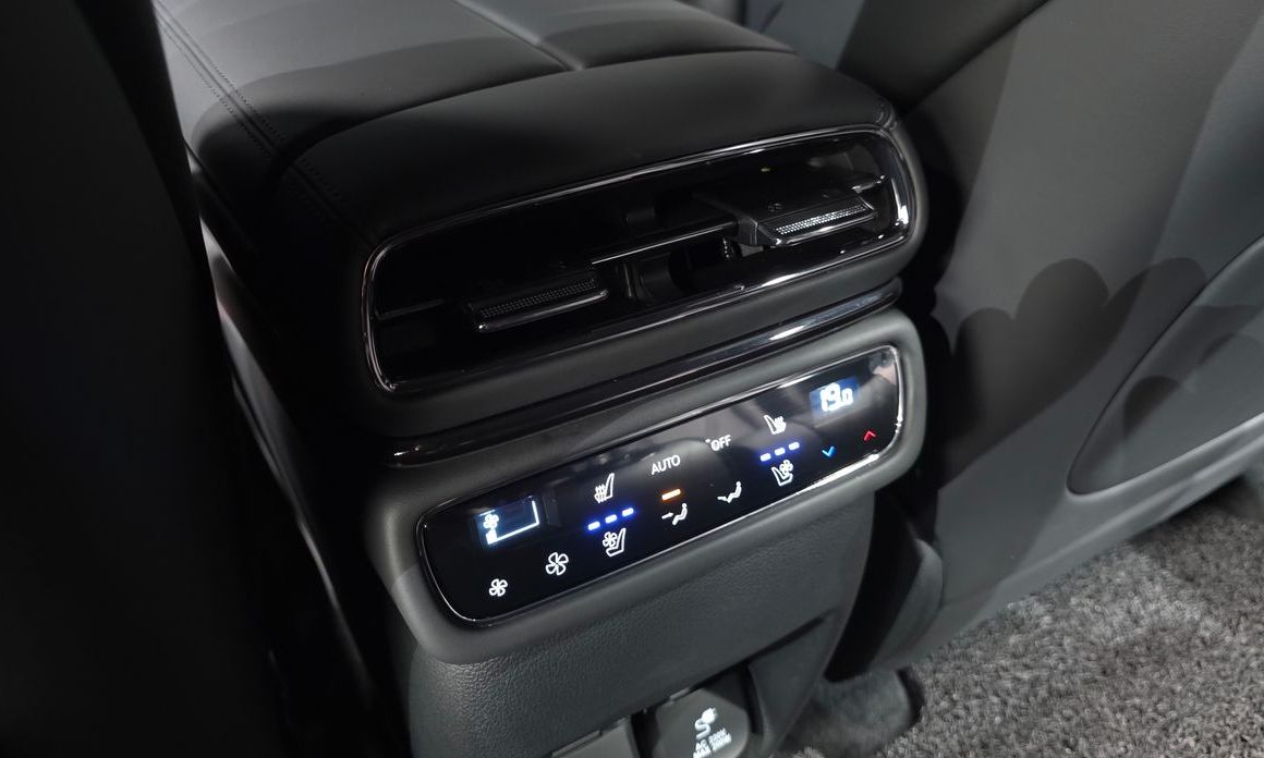 Genesis GV80 2025