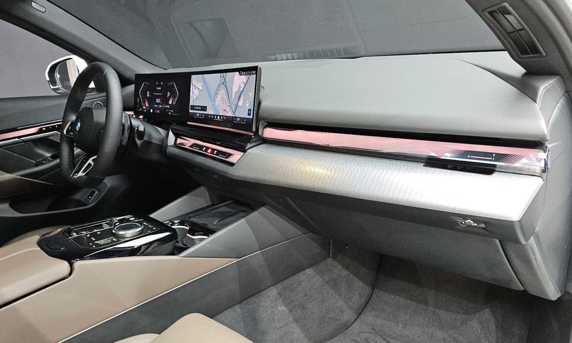 BMW 5-Series 2025