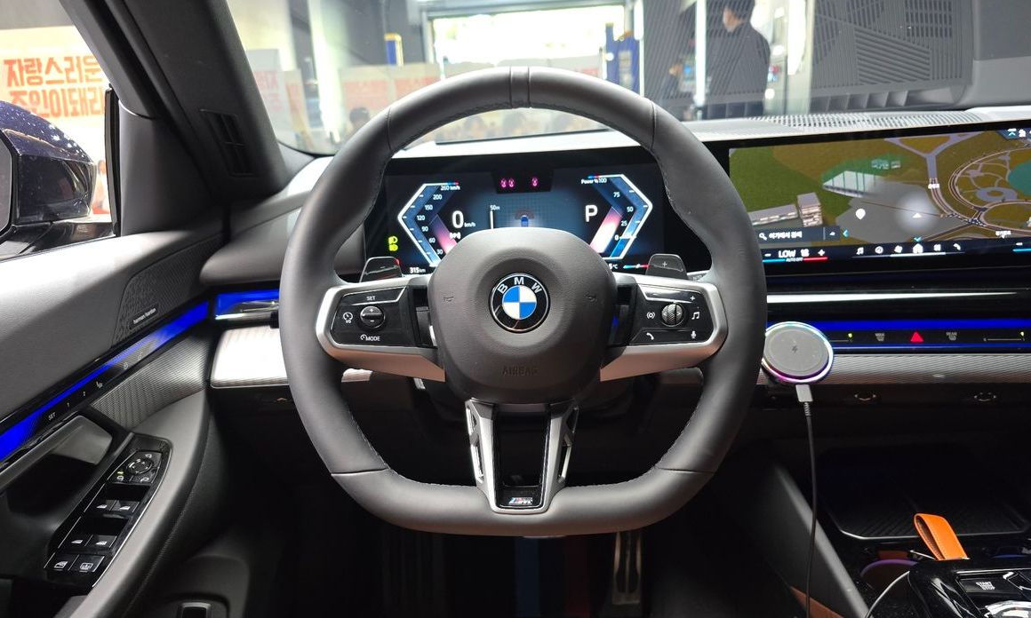 BMW 5-Series 2025