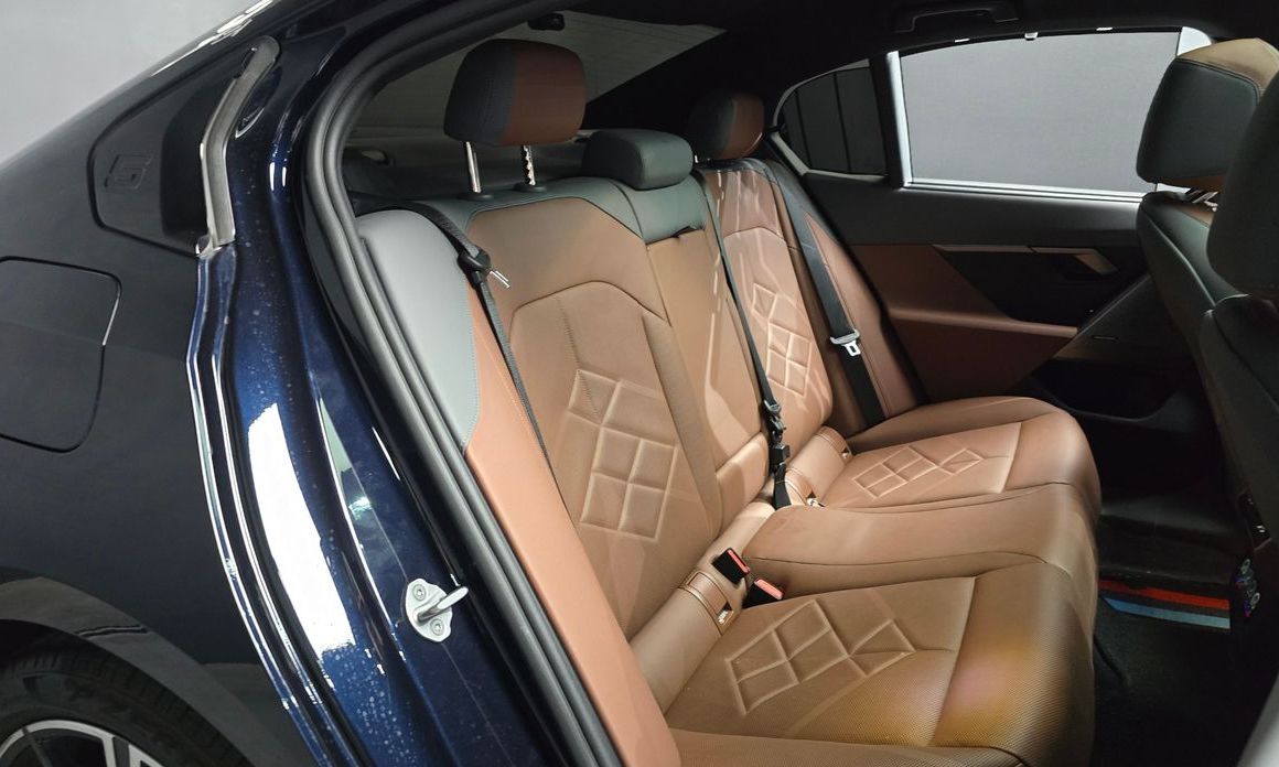 BMW 5-Series 2025