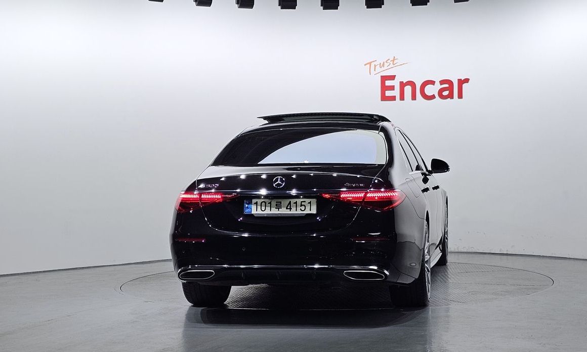 Mercedes-Benz S-Class 2021