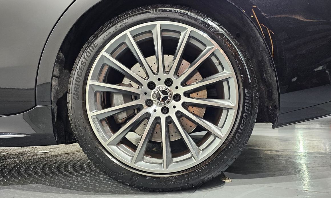 Mercedes-Benz S-Class 2021