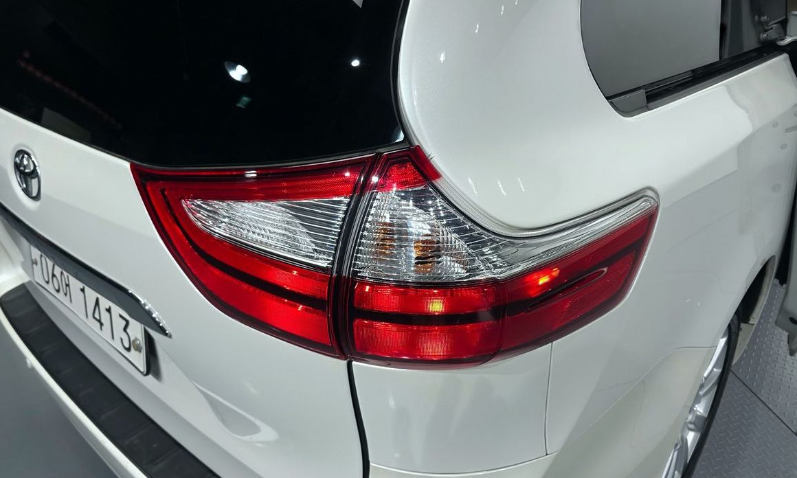 Toyota Sienna 2017